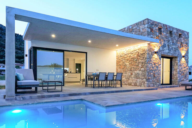 Villa en venta en Tormos, Alicante