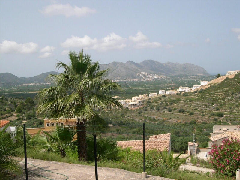 Grundstück zu verkaufen in Orba, Alicante