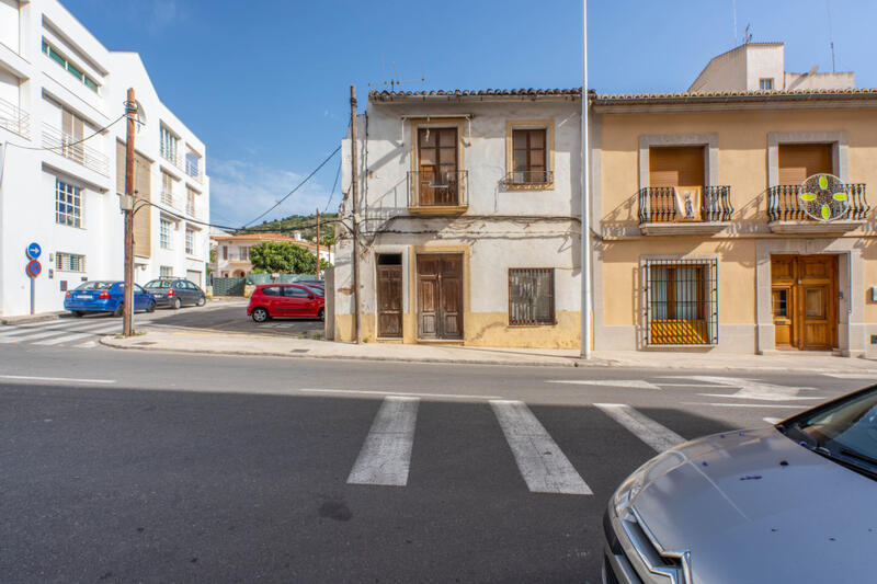 Terrain à vendre dans Javea, Alicante