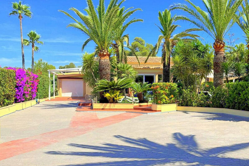 Villa til salg i Javea, Alicante