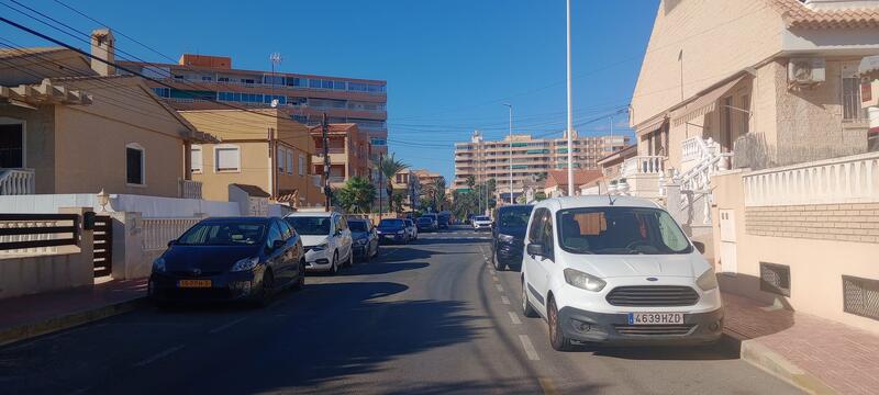 Terrain à vendre dans La Mata, Alicante