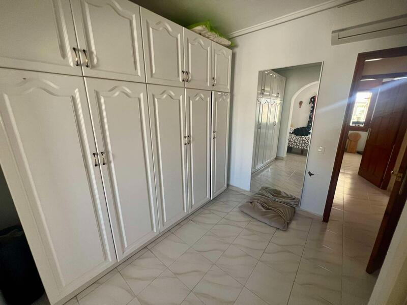 4 Cuarto Villa en venta