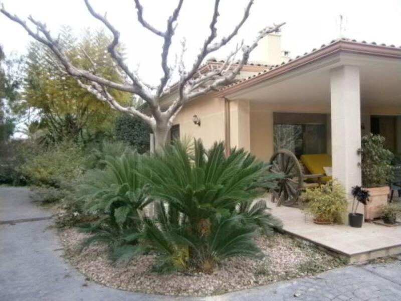 Country House for sale in Novelda, Alicante