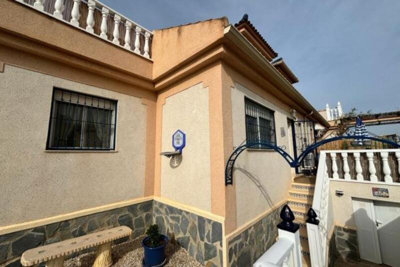 2 bedroom Townhouse for sale