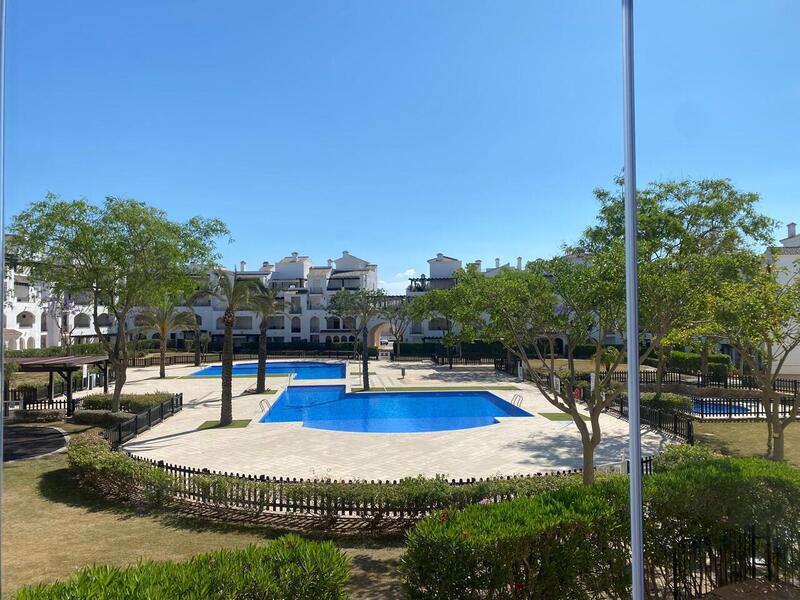Lejlighed til salg i La Torre Golf Resort, Murcia