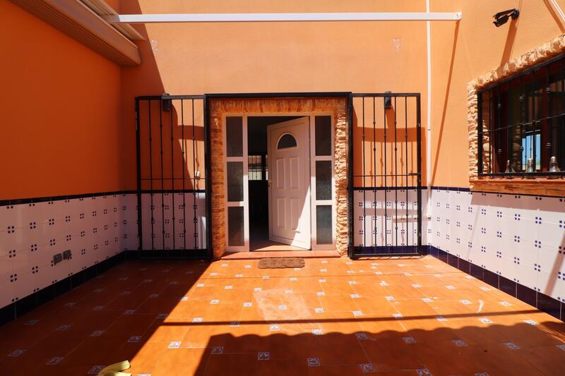 3 Cuarto Villa en venta