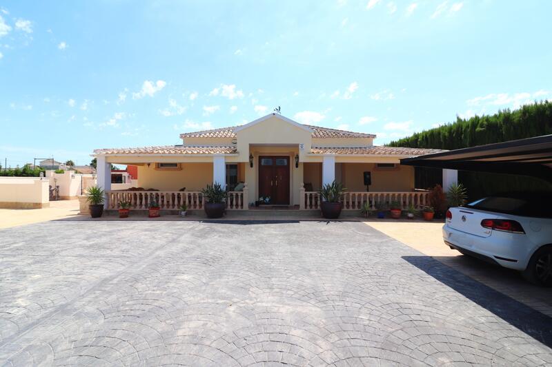 Casa de Campo en venta en Almoradí, Alicante
