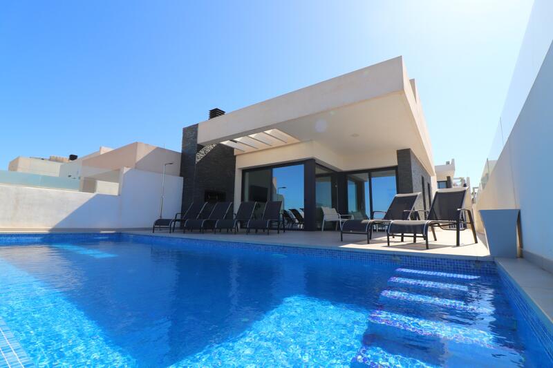 Villa til salgs i Ciudad Quesada, Alicante