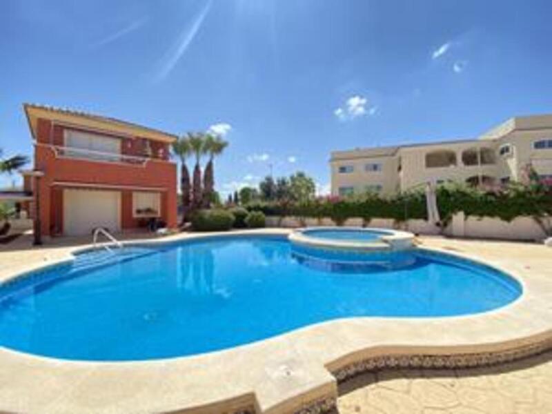 Villa til salg i Campo de Golf, Murcia