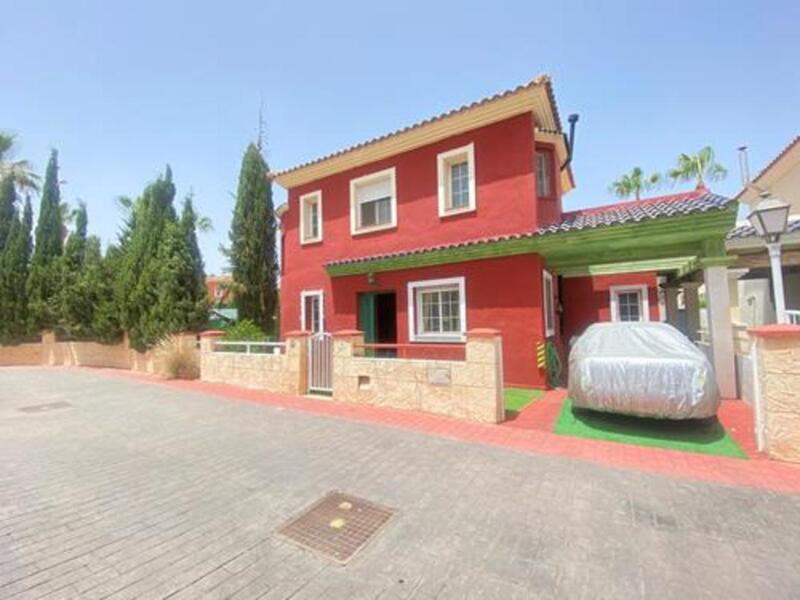 2 Cuarto Villa en venta