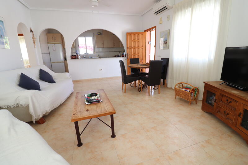 2 Cuarto Villa en venta