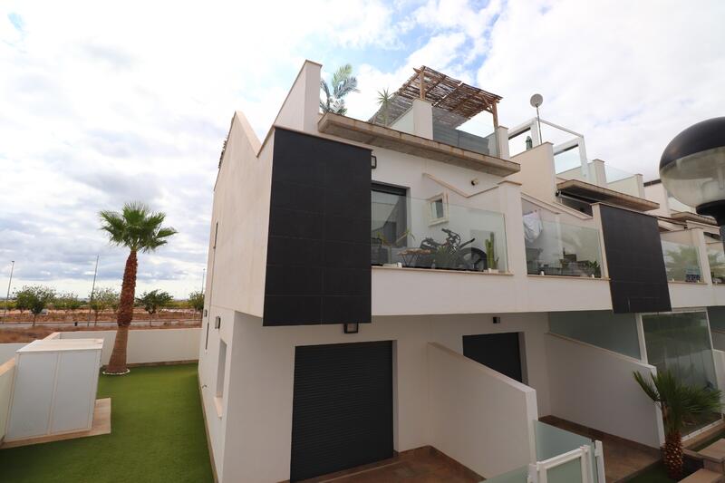 Apartment for sale in Pilar de la Horadada, Alicante