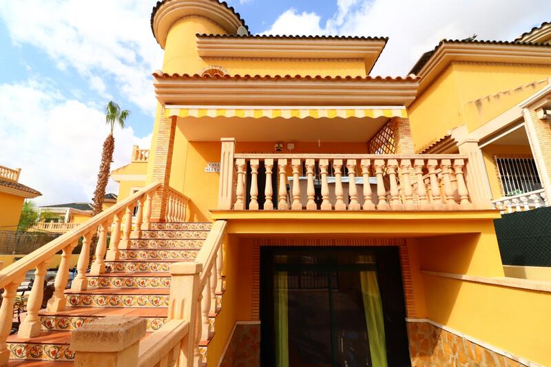 3 bedroom Villa for sale