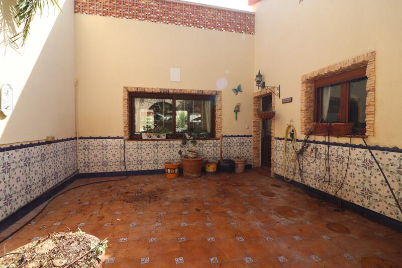 3 Cuarto Villa en venta