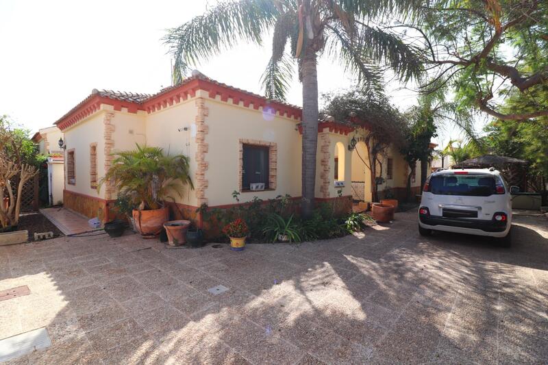 3 Cuarto Villa en venta