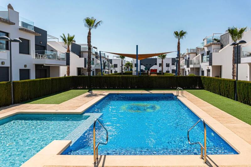 Apartment for sale in Pilar de la Horadada, Alicante