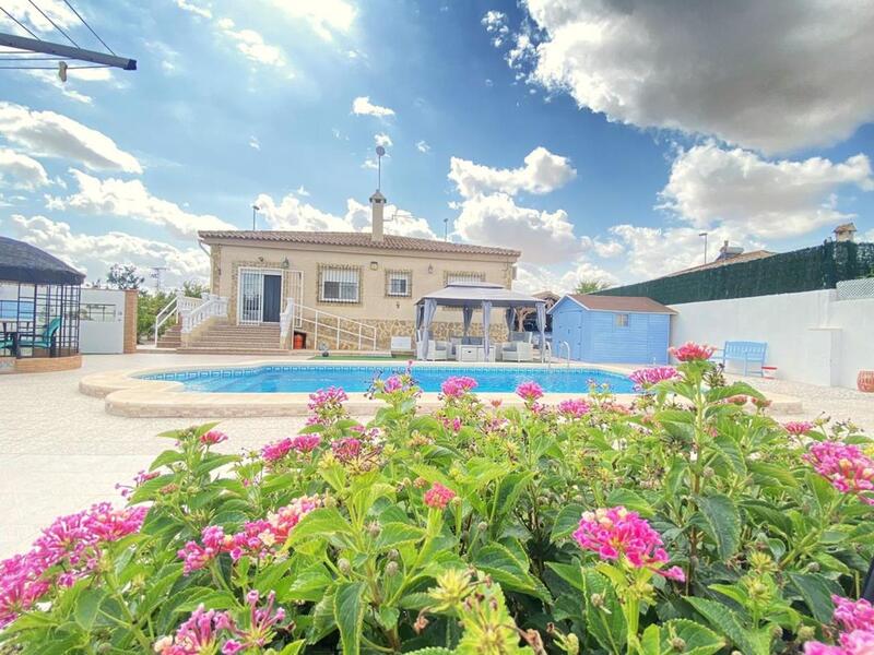 Villa for sale in Gea y Truyols, Murcia