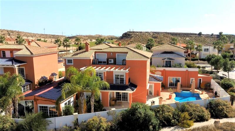 5 Cuarto Villa en venta