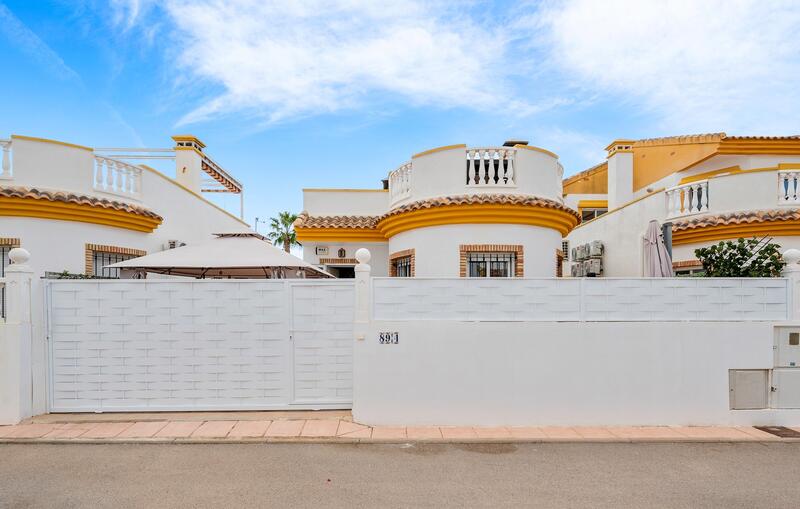 2 bedroom Villa for sale