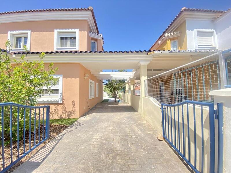 3 Cuarto Villa en venta