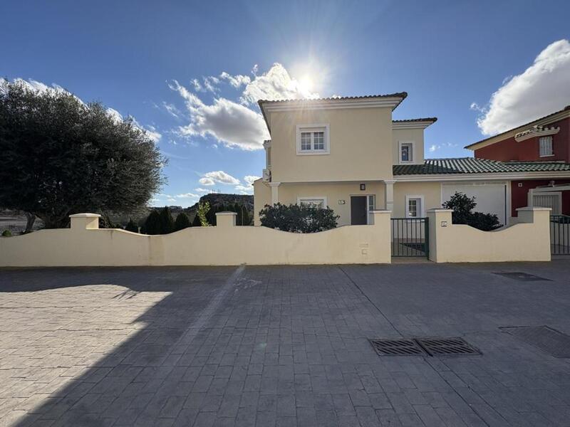 3 Schlafzimmer Villa zu verkaufen