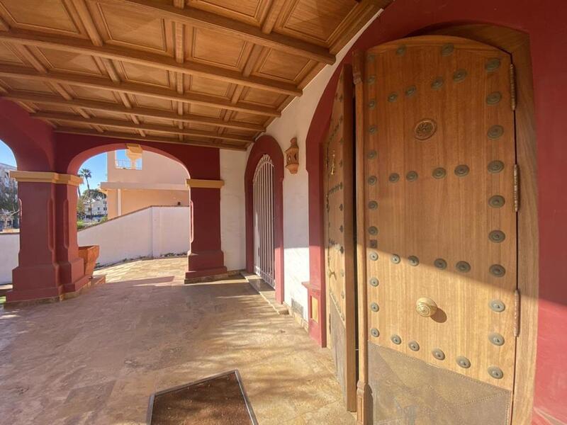 4 Cuarto Villa en venta