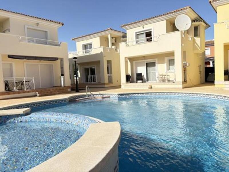 Villa for sale in Campo de Golf, Murcia