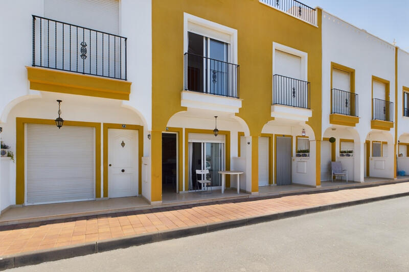 3 bedroom Townhouse for sale