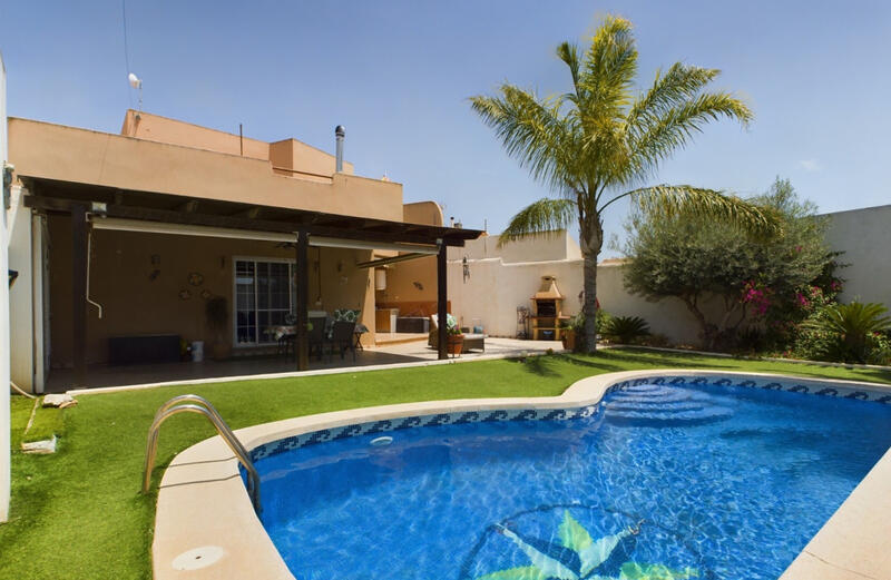 Villa for sale in Dolores de Pacheco, Murcia