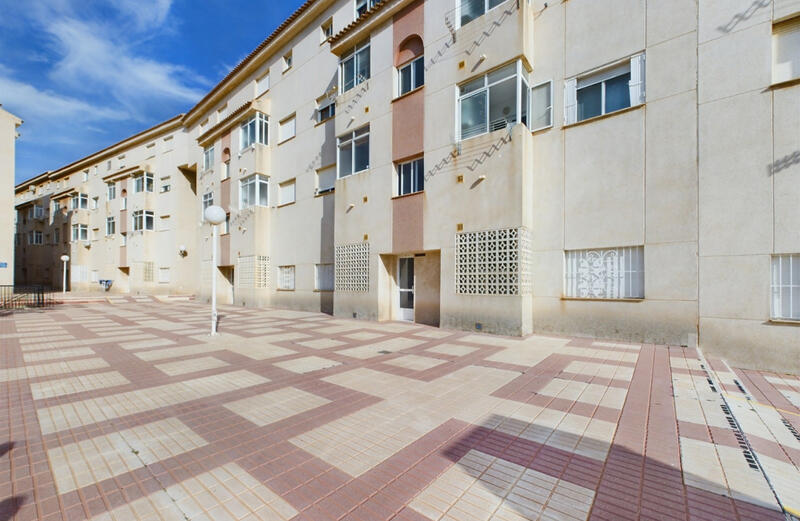 Apartamento en venta en Los Urrutias, Murcia