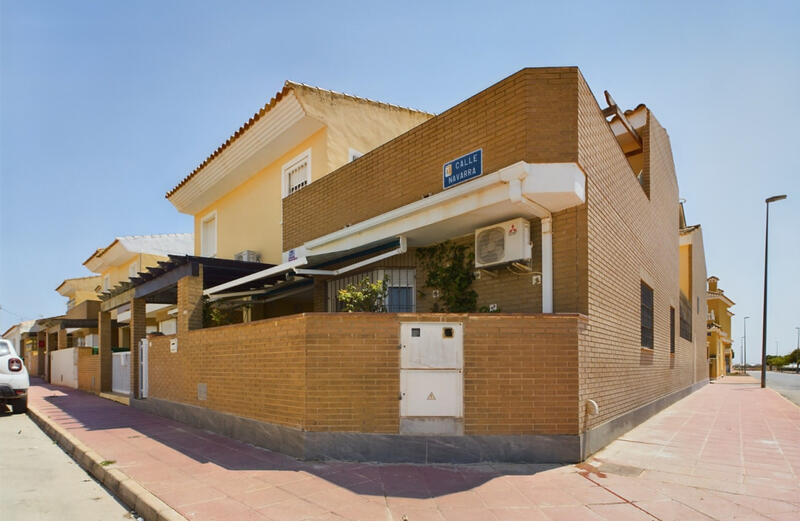 Gezinswoning Te koop in Dolores de Pacheco, Murcia