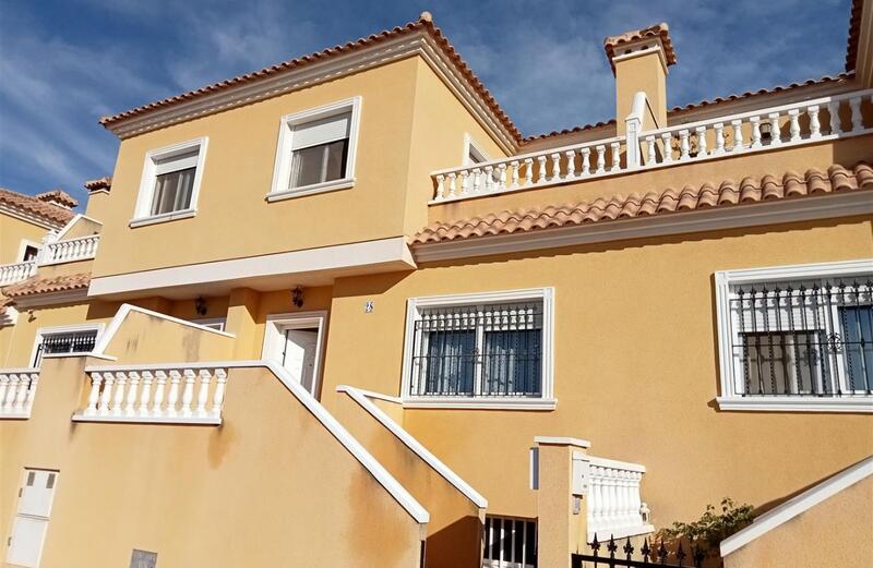 Maison de Ville à vendre dans Dolores de Pacheco, Murcia