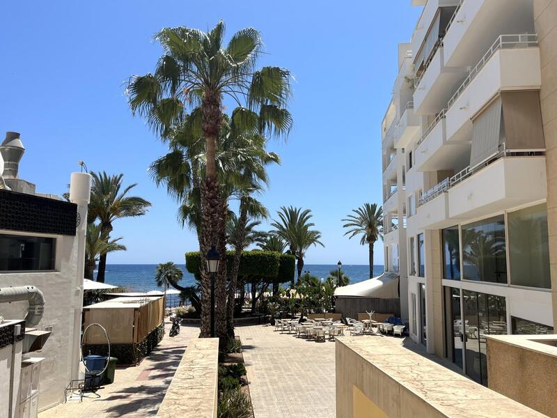 Lägenhet för långsiktig hyra i Santa Eulalia del Rio, Ibiza