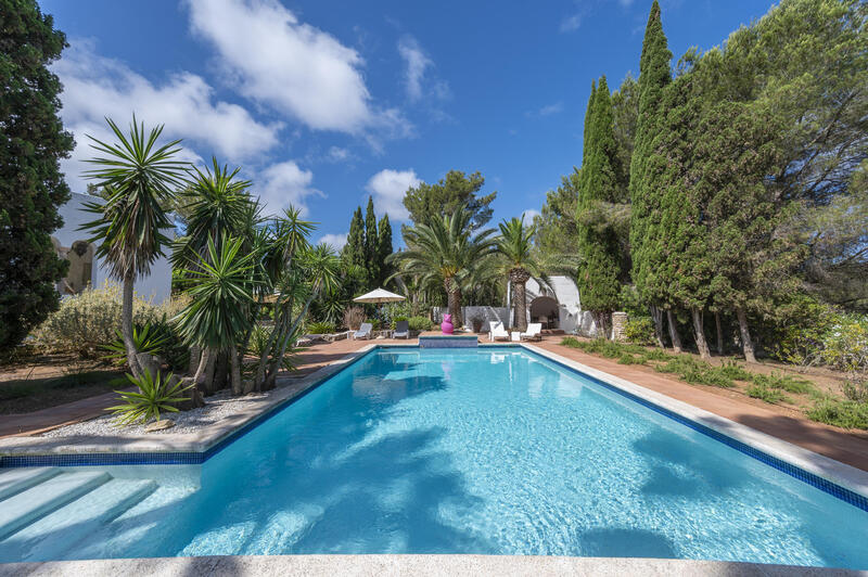 Landhuis Te koop in De Cala Llonga, Ibiza