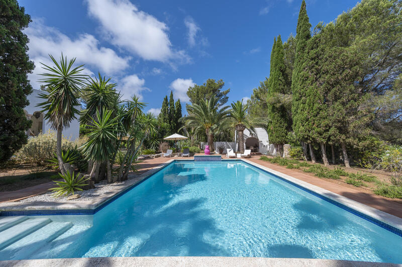 Auberge à vendre dans De Cala Llonga, Ibiza