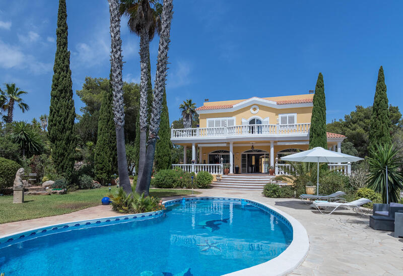 Villa for sale in Los Carlos, Granada