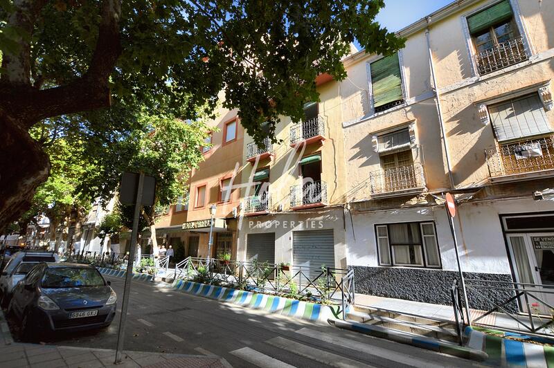 Maison de Ville à vendre dans Lanjaron, Granada