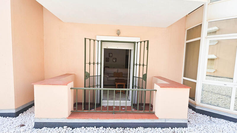 Apartamento en venta en San Luis de Sabinillas, Málaga