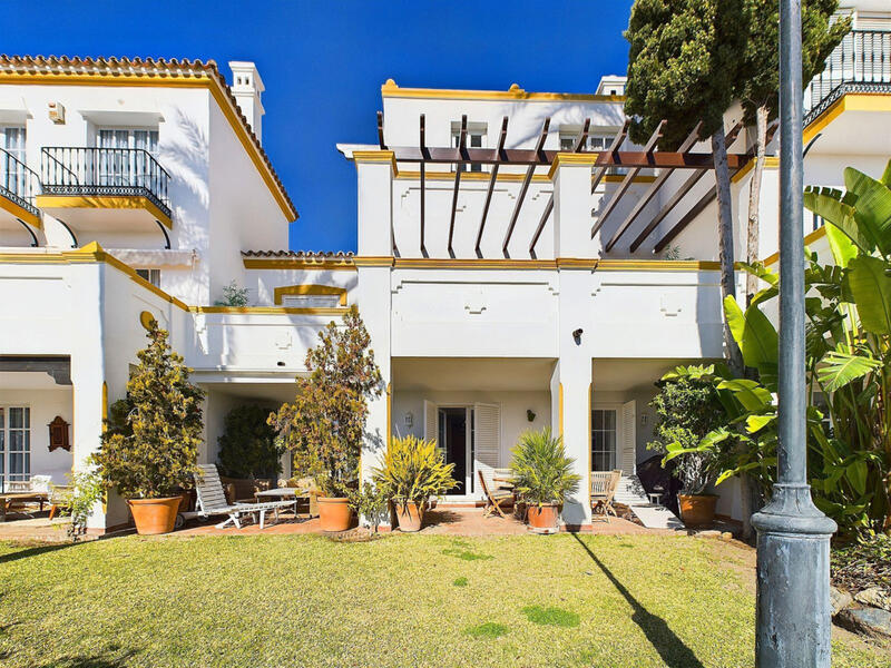 Maison de Ville à vendre dans Estepona, Málaga