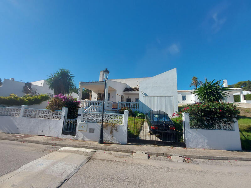 Villa à vendre dans La Duquesa, Málaga