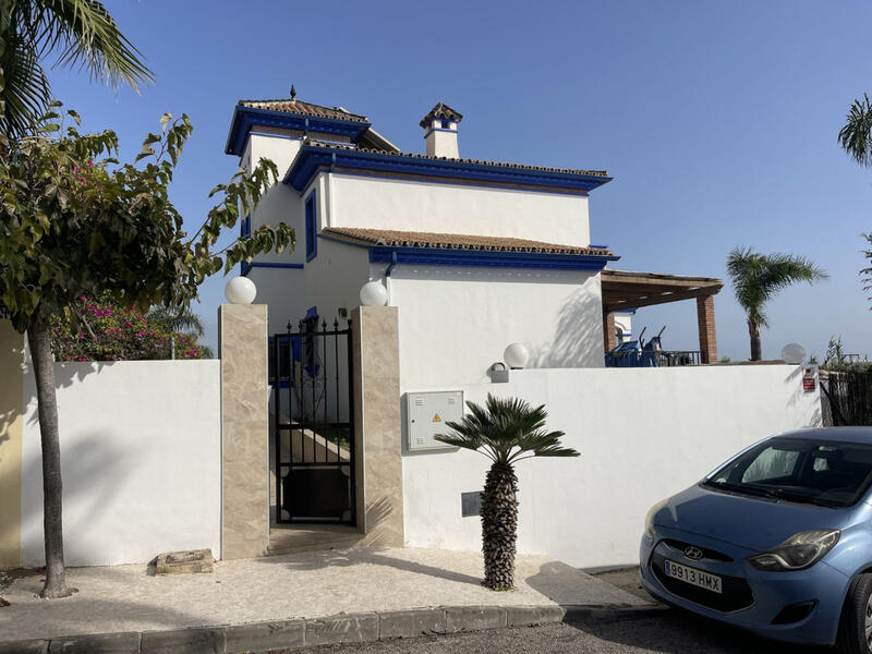 Villa à vendre dans Estepona, Málaga