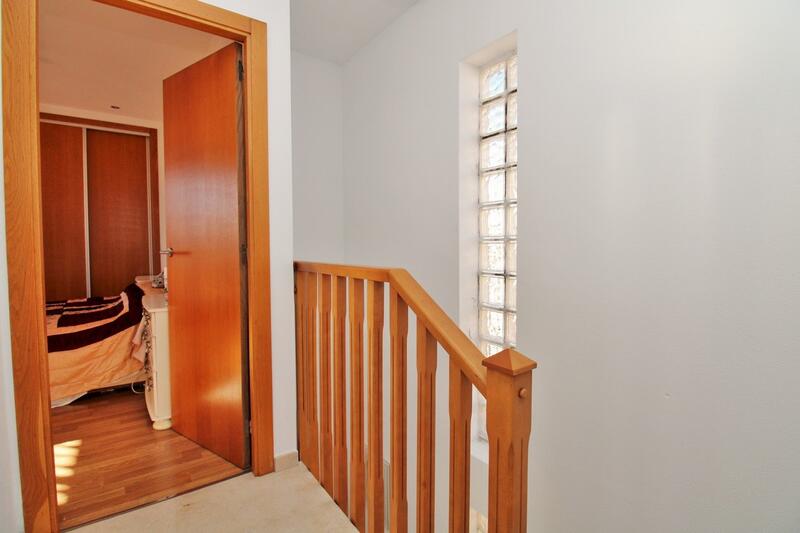 2 Cuarto Villa en venta