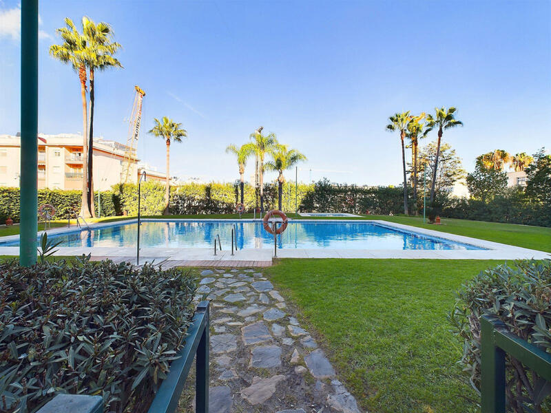 Apartment for sale in Estepona, Málaga