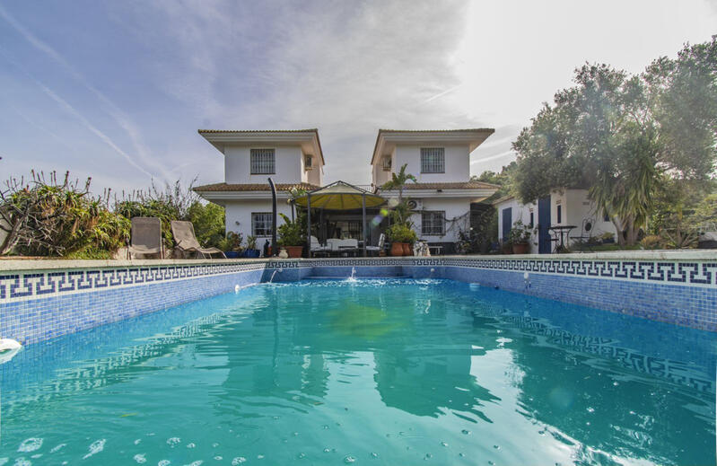 Villa til salgs i Marbella, Málaga