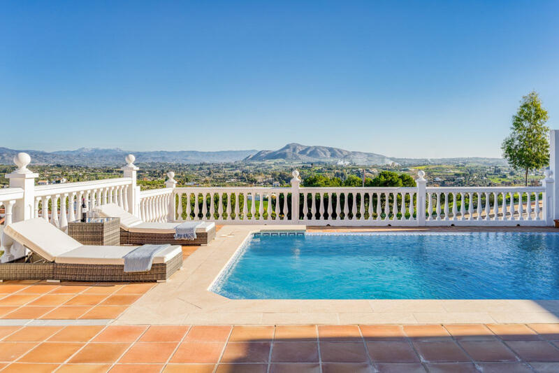 Villa zu verkaufen in Alhaurin el Grande, Málaga