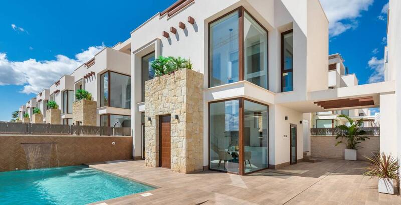 Villa for sale in Los Montesinos, Alicante