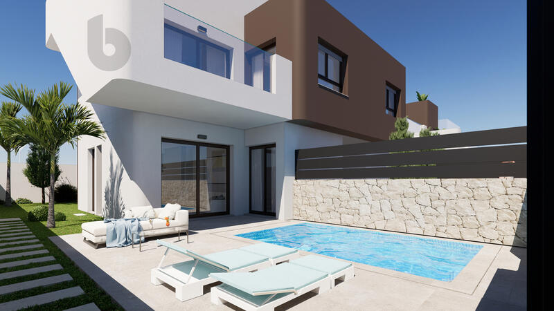 Villa en venta en Torre de la Horadada, Alicante