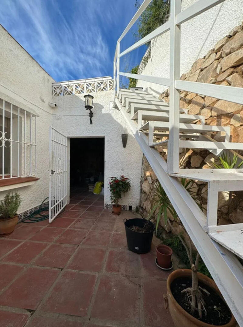 2 Cuarto Villa en venta