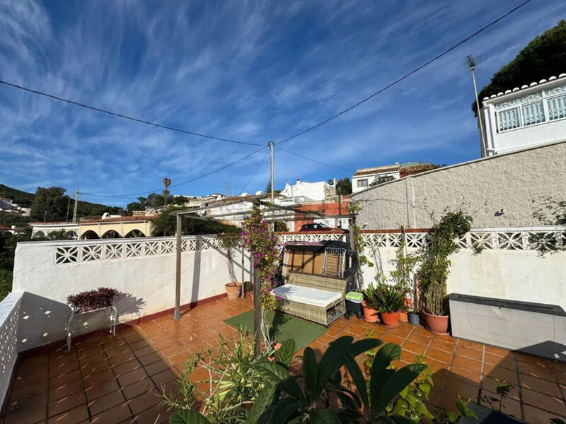 2 Cuarto Villa en venta