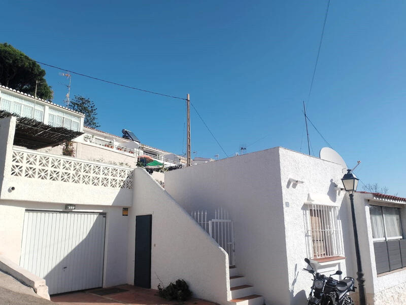 2 Cuarto Villa en venta